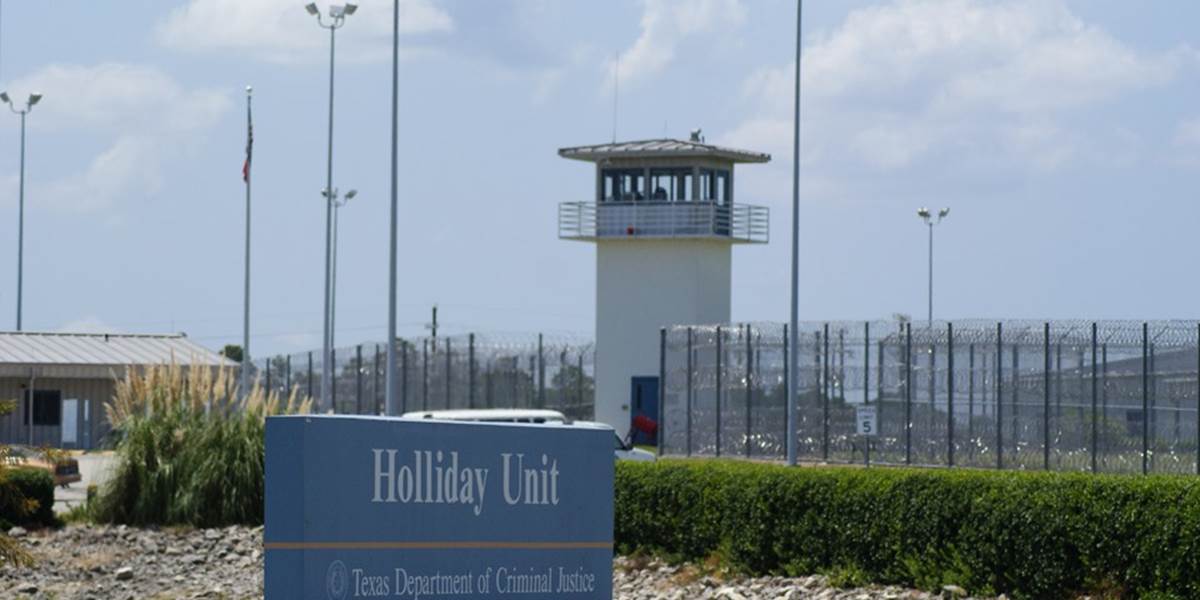 Ochrancovia ľudských práv poukazujú na horúčavy vo väzniciach v Texase