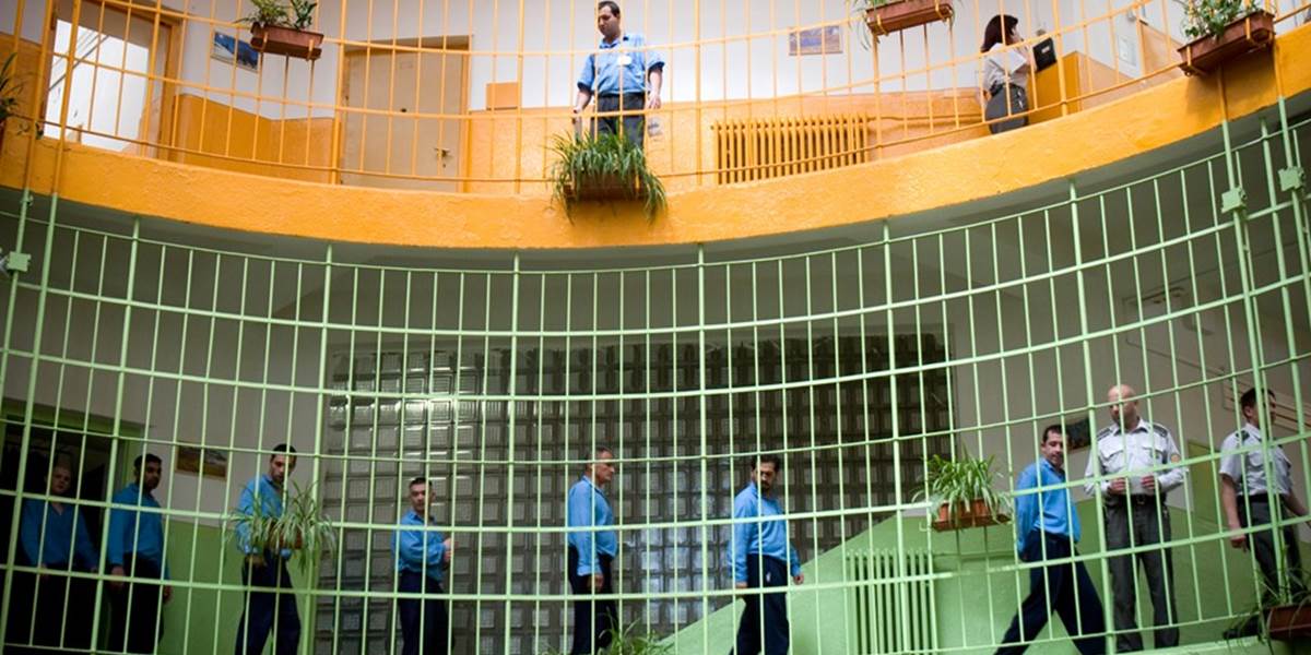 Trestanci v Grécku začali hladovku za lepšie podmienky vo väzenských zariadeniach