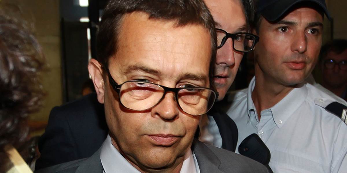 Súd zbavil obvinení francúzskeho lekára, ktorý pomohol zomrieť siedmim pacientom