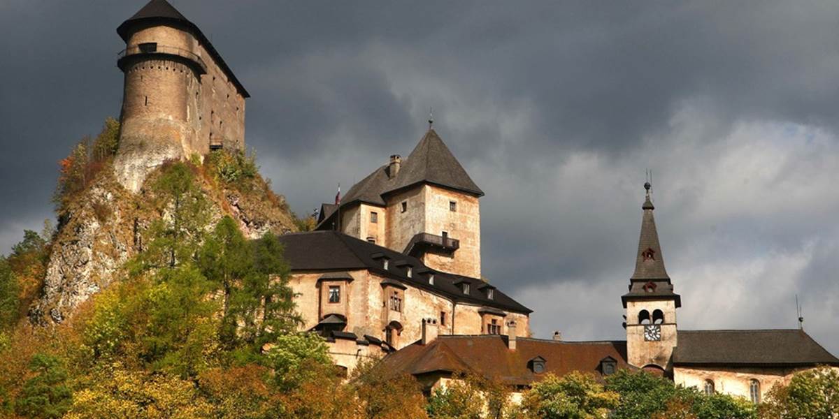 Oravský hrad je v lete príležitosťou pre jazykovo zdatných študentov