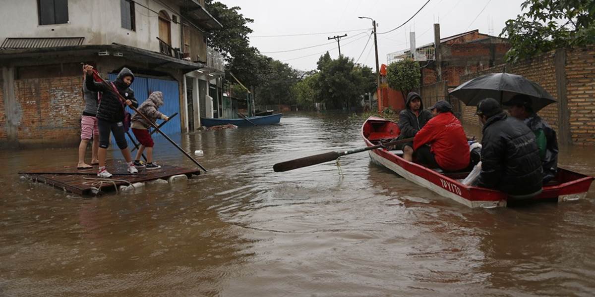 Povodne v Paraguaji pripravili o strechu nad hlavou 200-tisíc ľudí!