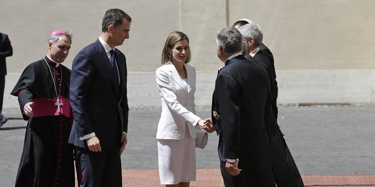 Nový španielsky kráľ s kráľovnou pozvali pápeža na návštevu
