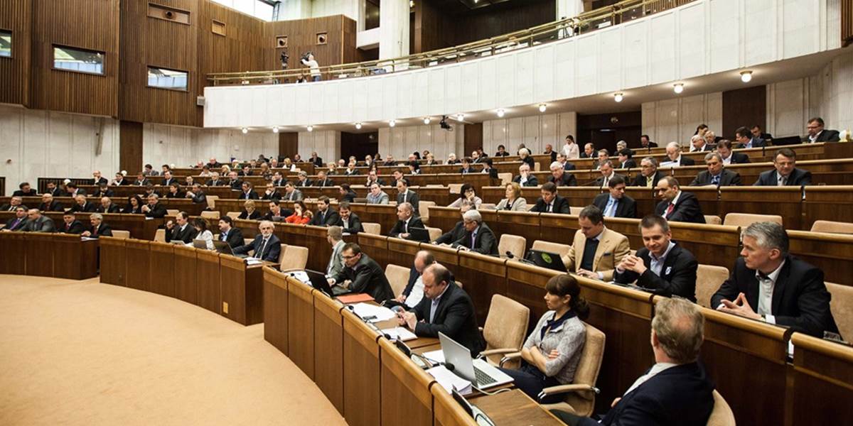 Rokovanie v parlamente odštartuje diskusia k novele vodného zákona