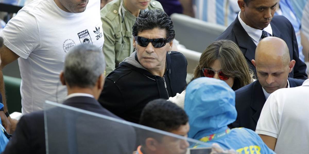 Argentína sa rúti do katastrofy, vystríha Maradona