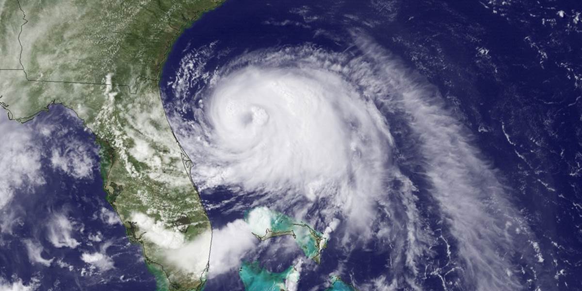 Arthur sa stal prvým hurikánom atlantickej sezóny