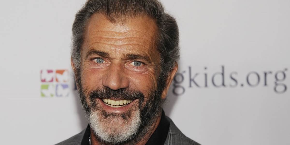 Filmový festival v Karlových Varoch sa začína, Mel Gibson už pricestoval
