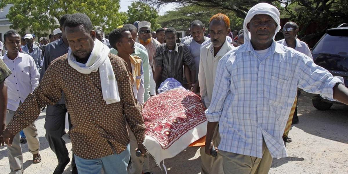 Po bombovom útoku zahynuli v Somálsku najmenej traja ľudia
