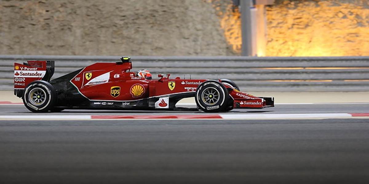 F1: Organizátori dočasne prerušili VC Veľkej Británie v 1. kole po nehode Räikkönena
