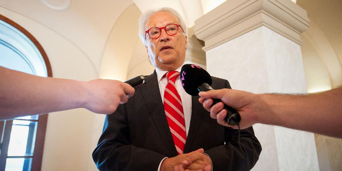 Swoboda nesúhlasí s Ficovými výrokmi na adresu menšín