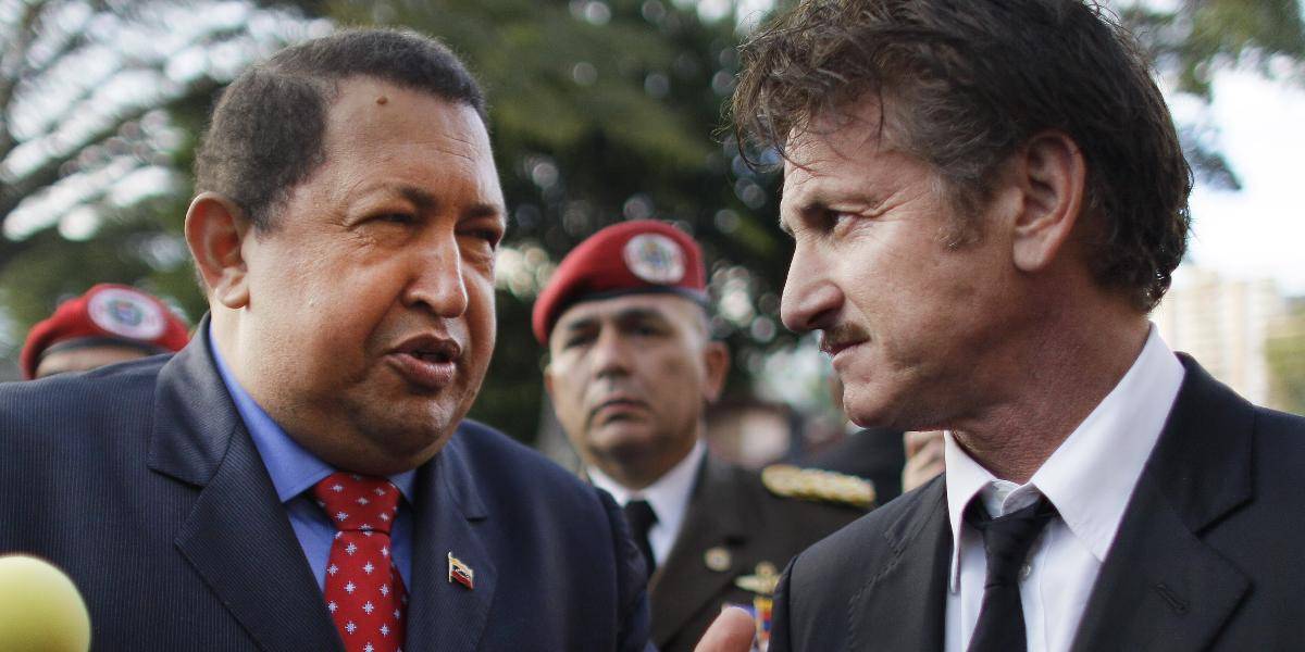 Sean Penn a Oliver Stone vzdali poctu Chávezovi