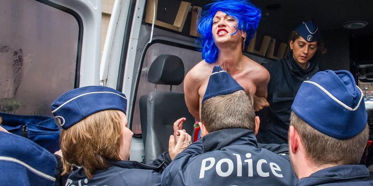 Aktivistkám Femen hrozí za zvonenie v chráme vysoká pokuta