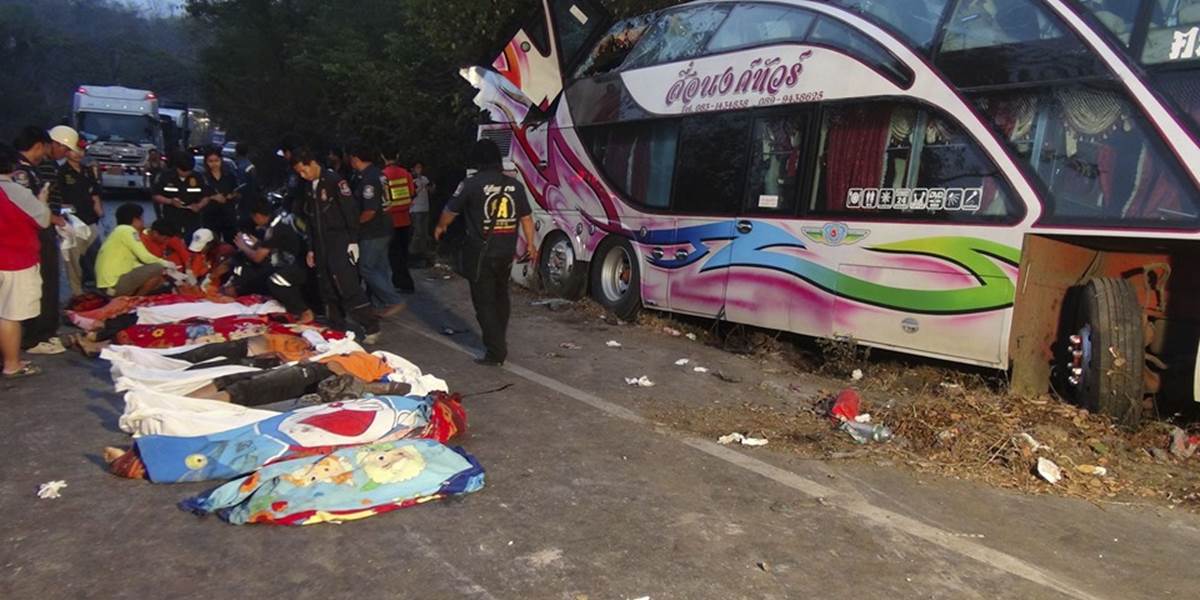Pri havárii školského autobusu v Číne zahynulo osem detí
