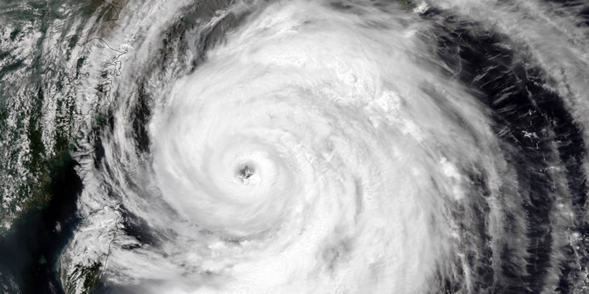 Tajfún Neoguri po prechode cez východné Japonsko výrazne zoslabol