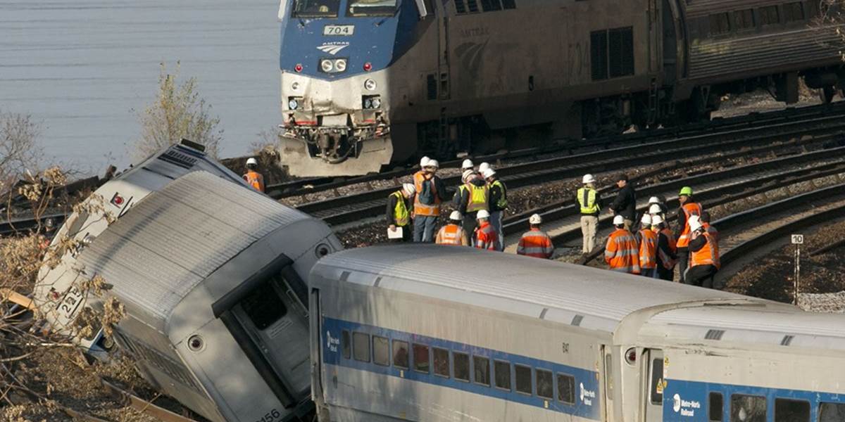 V Bulharsku vykoľajil vlak zo Sofie do Varny, jeden človek zomrel, 11 sú zranení