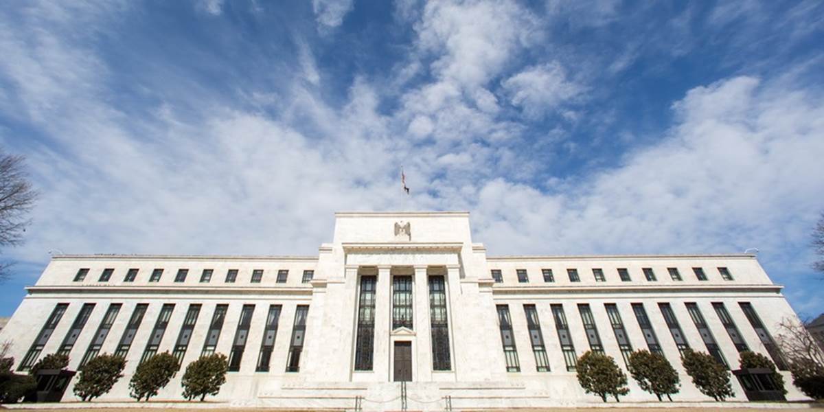 Americký Fed možno zvýši úrokové sadzby skôr, ako plánoval