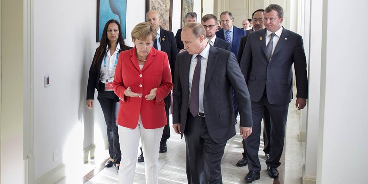 Putin a Merkelová výzvajú na dialóg medzi Kyjevom a separatistami