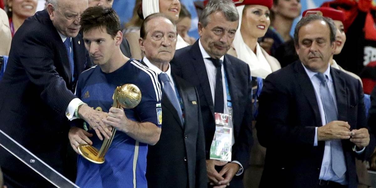 Podľa Maradonu si Messi nezaslúžil Zlatú loptu