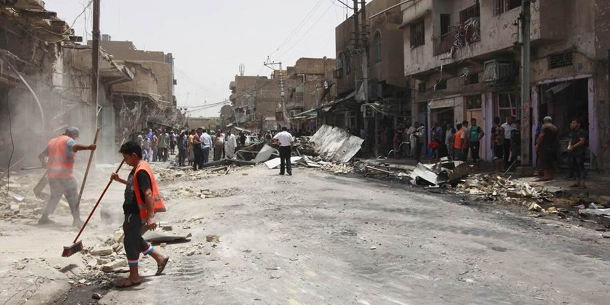 Pri výbuchu bomby v centre Bagdadu zahynulo šesť ľudí, boje neustávajú