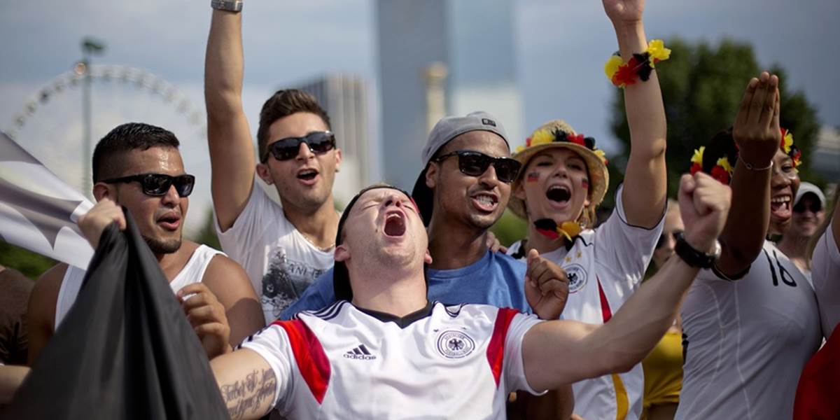 Nemci sa tešia na utorkový prílet a oslavy s fanúšikmi
