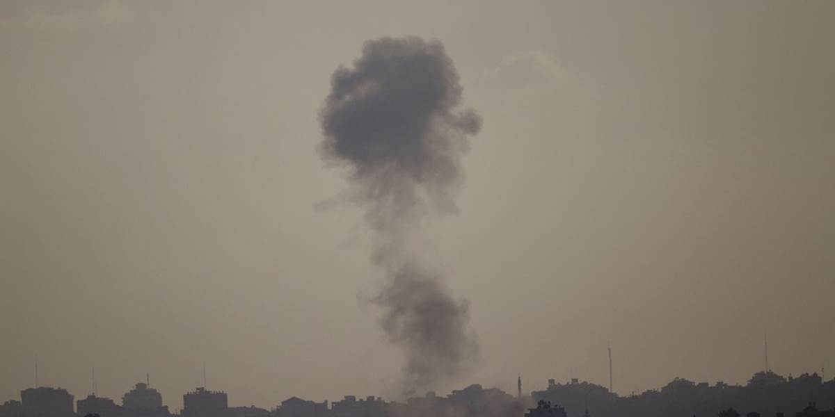Palestínčania odpálili na Izrael tri rakety, všetky dopadli do púšte