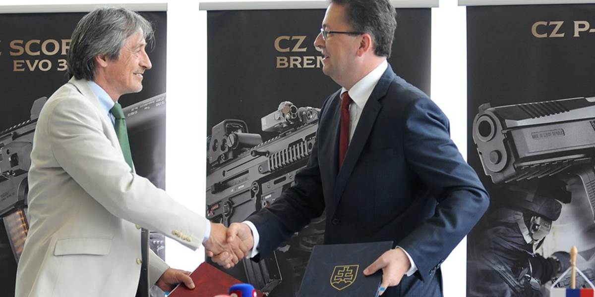 Glváč: Česká strana je pripravená prepustiť SR objednávky na dodávku zbraní