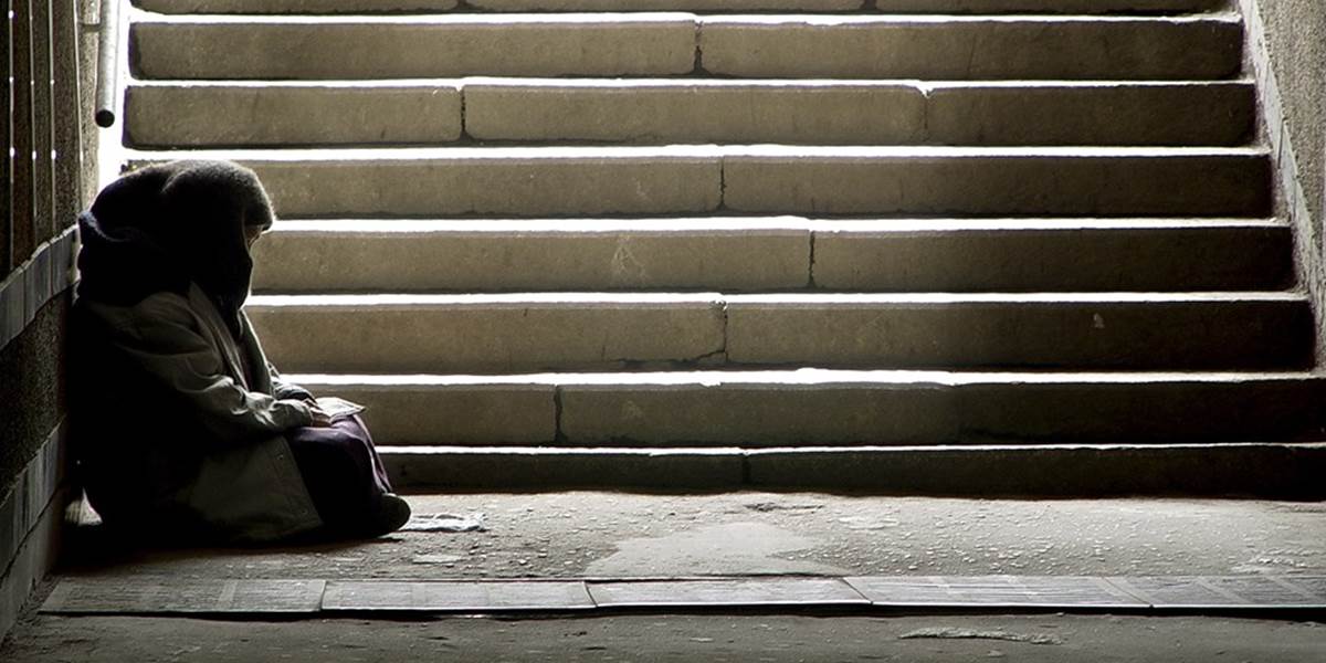 Bezdomovec nedodržal zákaz pobytu v Bratislave, hrozí mu väzenie