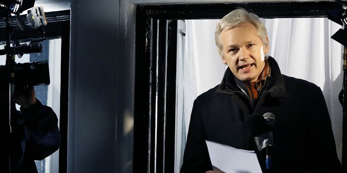 Ekvádor predĺžil azyl zakladateľovi Wikileaks Assangeovi