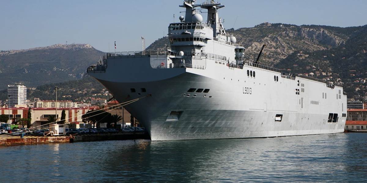 Francúzsko dodá Rusku prvú vojnovú loď v októbri