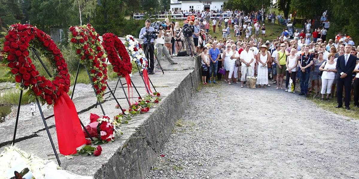 Nórsko si pripomenulo tretie výročie vyčíňania extrémistu Breivika