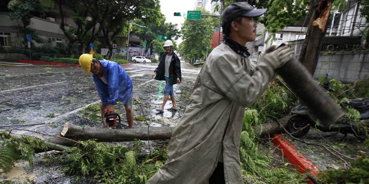 Taiwan zasiahol tajfún Matmo, najmenej jeden mŕtvy