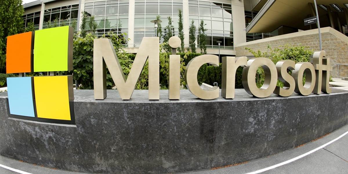Straty Nokie skresali zisk Microsoftu vo 4. kvartáli 2013/2014