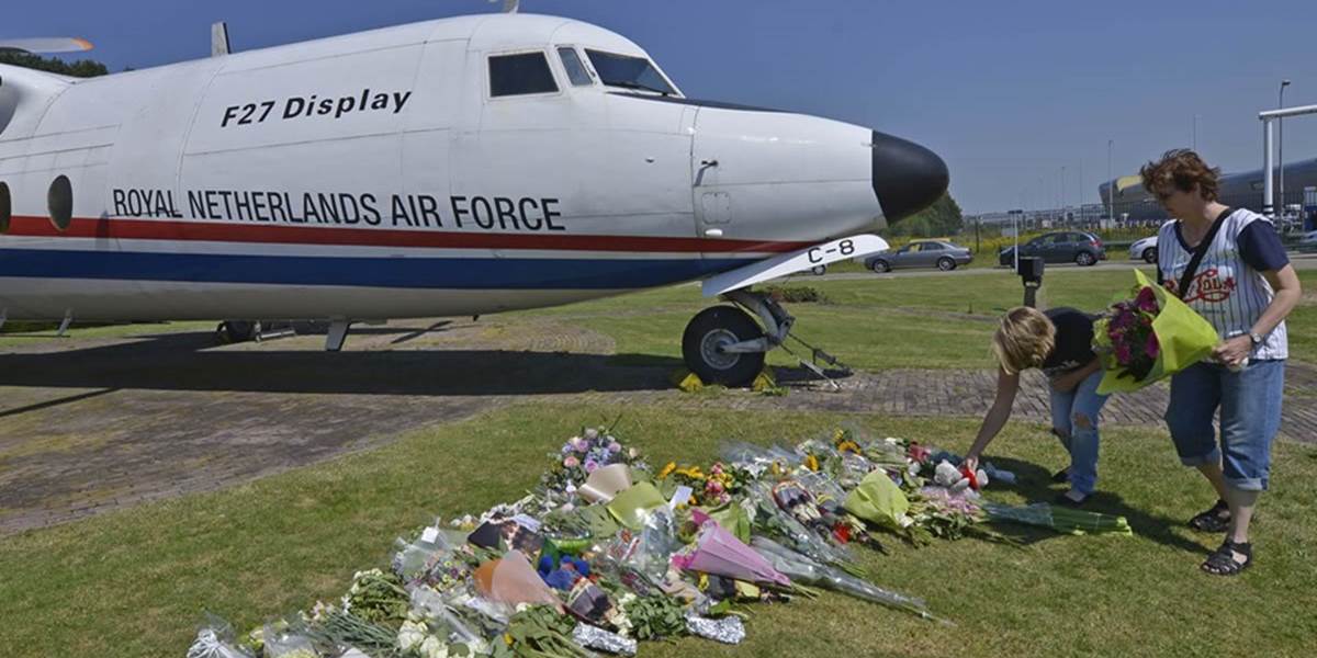 Do Holandska priviezli obete z malajziského lietadla