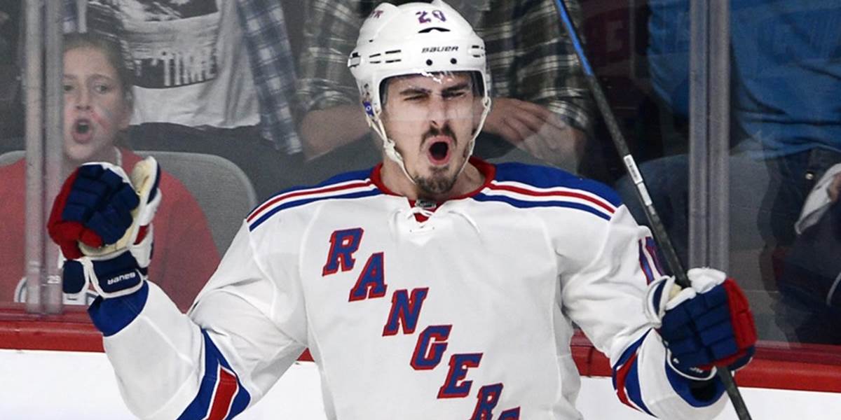 NHL: Kreider podpísal s Rangers novú dvojročnú zmluvu