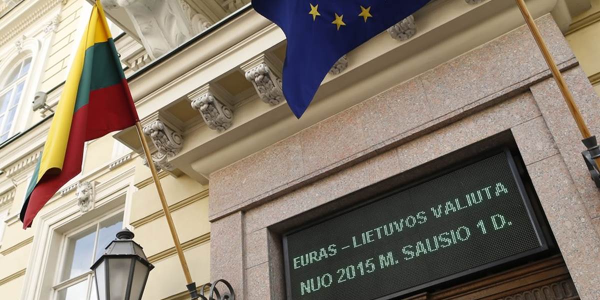 Potvrdené: Európsky parlament schválil vstup Litvy do eurozóny