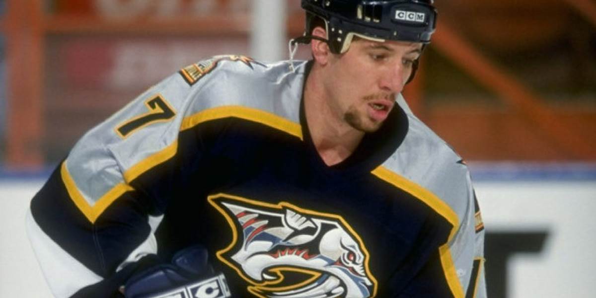 Bývalý hráč NHL Cote dvakrát prepadol banku, ide na 30 mesiacov do väzenia