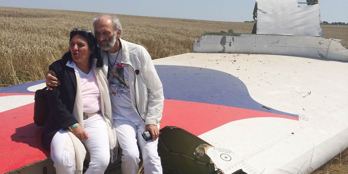 Rodičia austrálskej obete pádu lietadla pricestovali na východ Ukrajiny