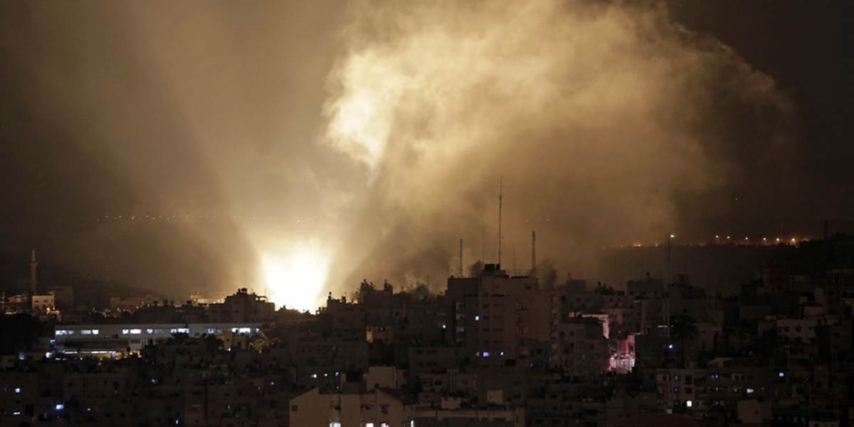 Izrael uskutočnil mohutný nočný útok na pásmo Gazy: Zasiahol dom lídra Hamasu