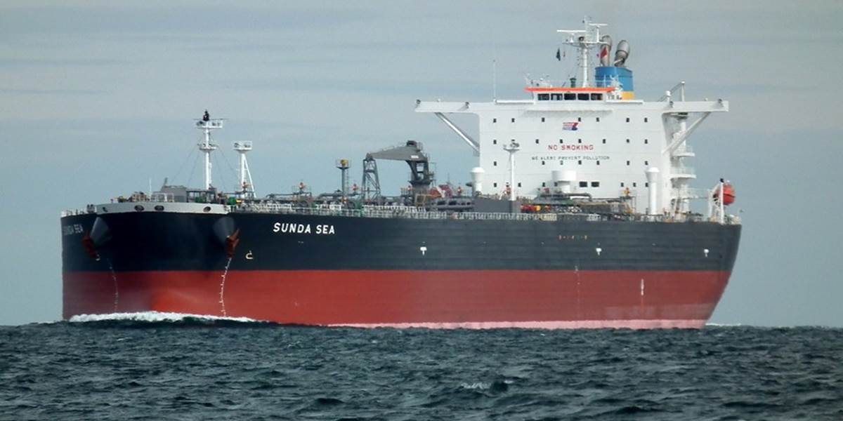Ozbrojení teroristi uniesli singapurský ropný tanker: Plavidlo sa stratilo z námorných radarov!