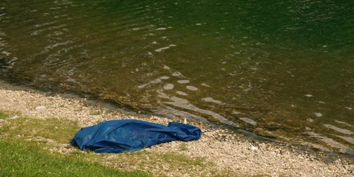 Rybník v obci Vyšný Kazimír vyplavil telo 20-ročného mladíka