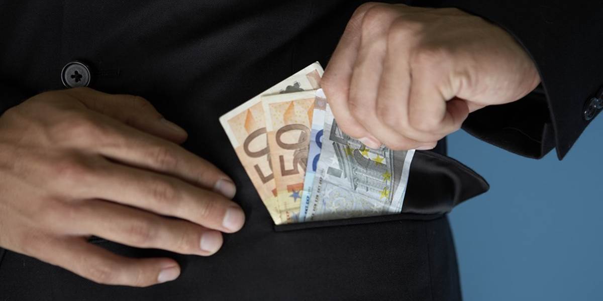 Na Slovensku má minimálnu mzdu 352 eur okolo 3 až 5 % ľudí