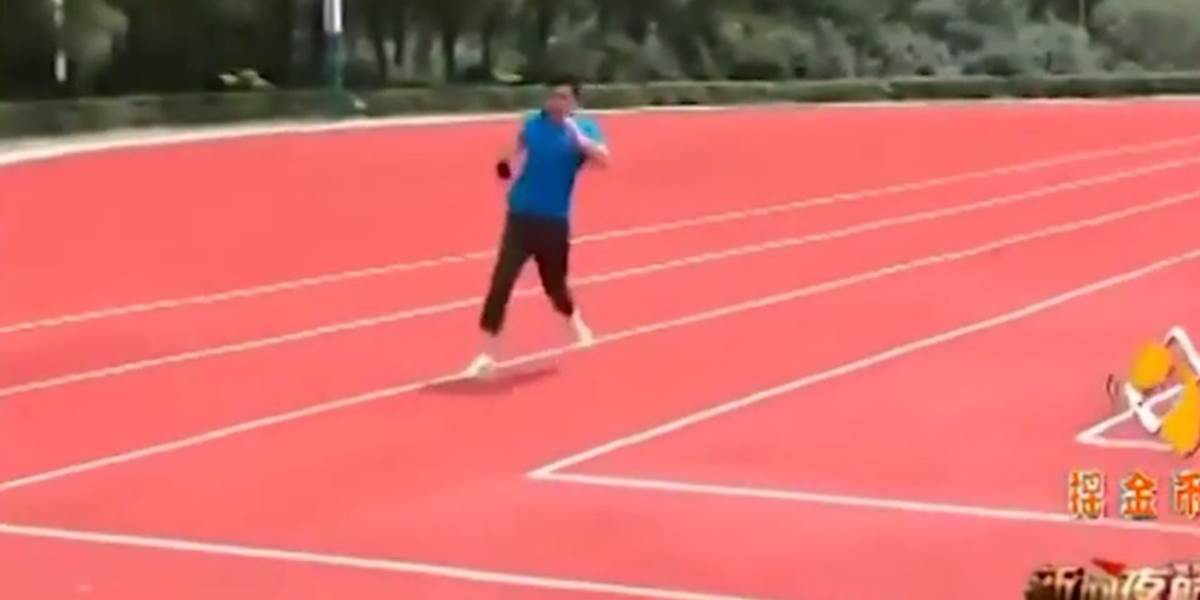 Svetový unikát v Číne: Atletický ovál s pravouhlými zákrutami!