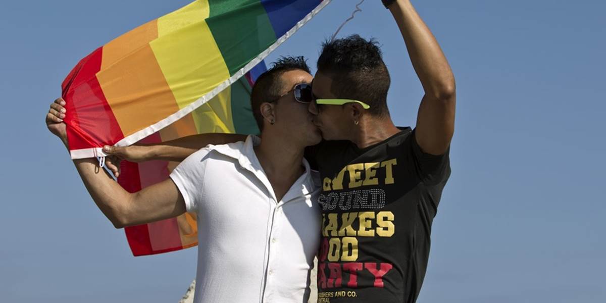 Najvyšší súd v Colorade pozastavil vydávanie povolení na sobáše homosexuálov