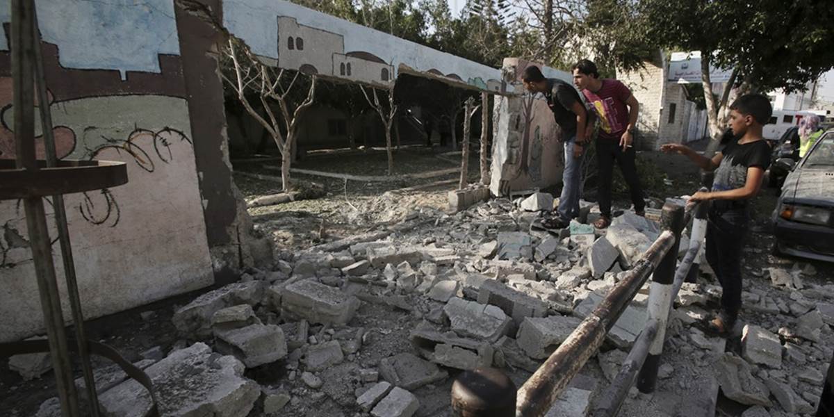 Izraelská vláda vyšetrí útok na školu OSN, pri ktorom zahynulo 16 ľudí