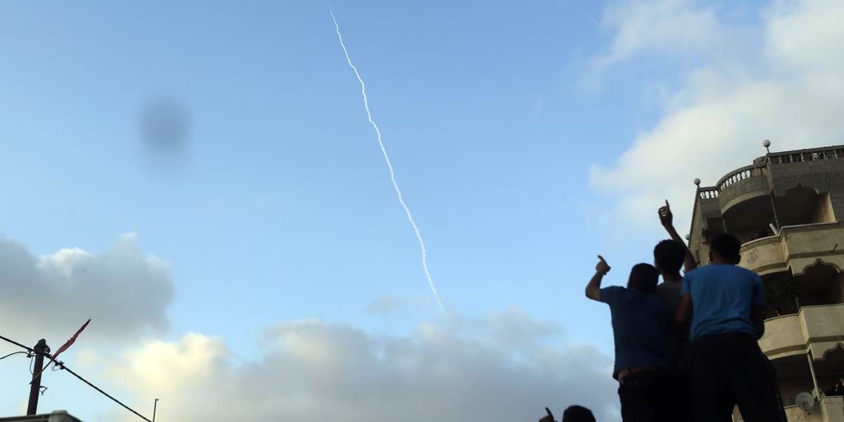 Na Izrael dopadli dve rakety vystrelené z Gazy, Hamas nepredĺži prímerie