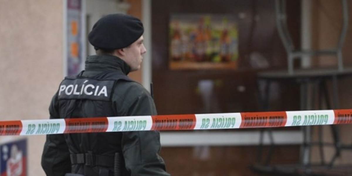 Panika v Nitre: Vydierač v troch obchodných centrách nahlásil bombu!