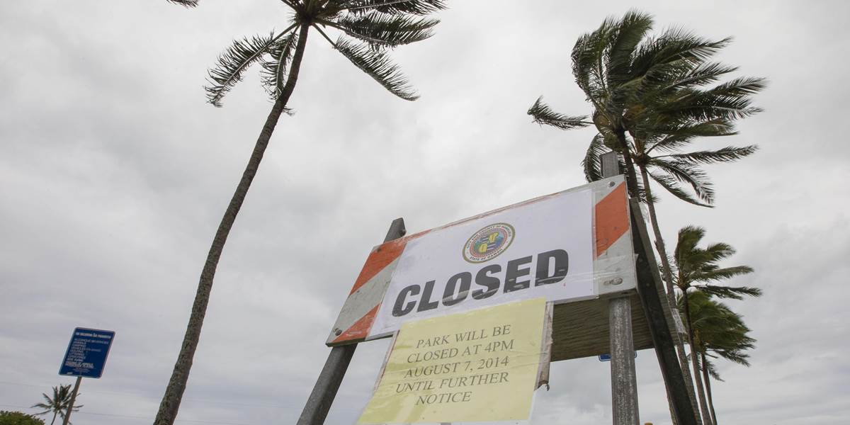 Na Havajských ostrovoch zrušili výstrahu pred tropickou búrkou
