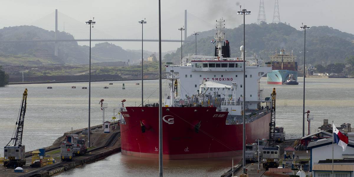 Sucho ohrozuje lodnú prepravu v Panamskom prieplave