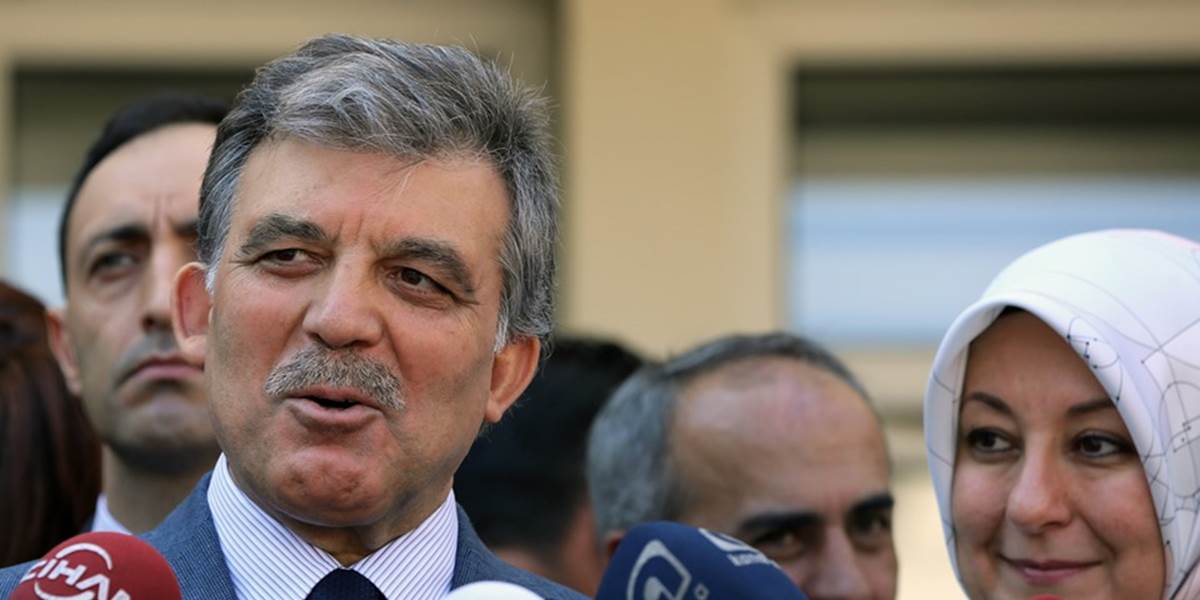 Prezident Gül signalizuje návrat do politiky