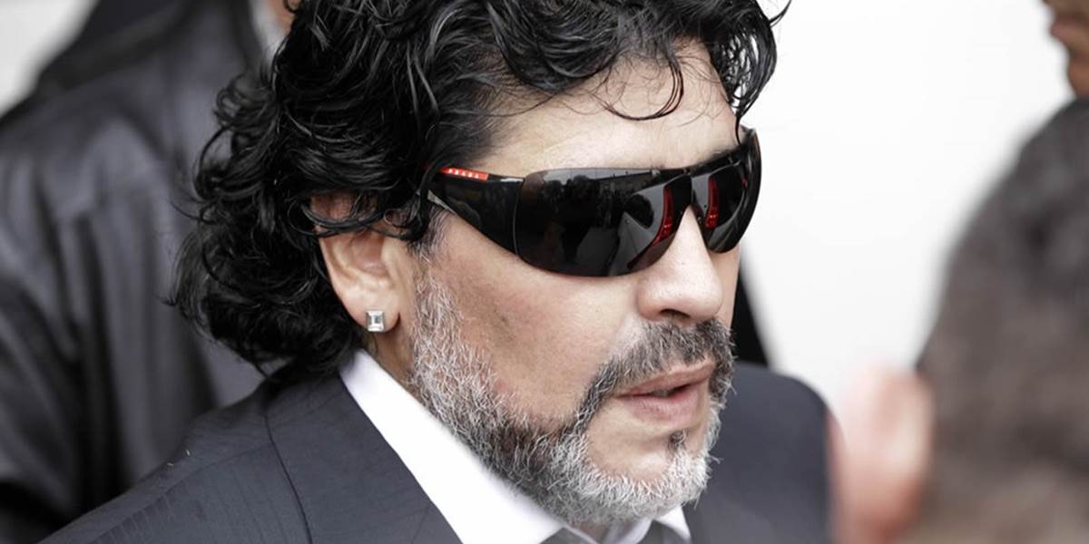 VIDEO Diego Maradona opäť vyvádzal a dal výchovnú novinárovi