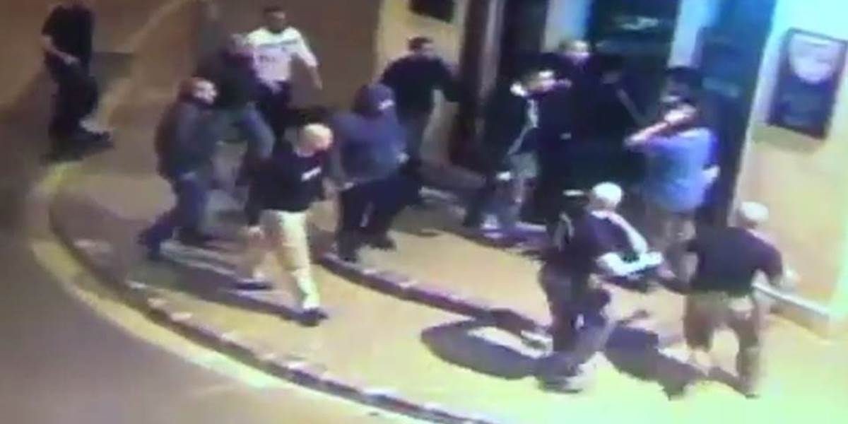 V prípade útoku na bar Mariatchi obvinili profesionálneho vojaka